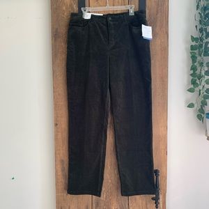 Croft and Barrow straight leg olive green pants
